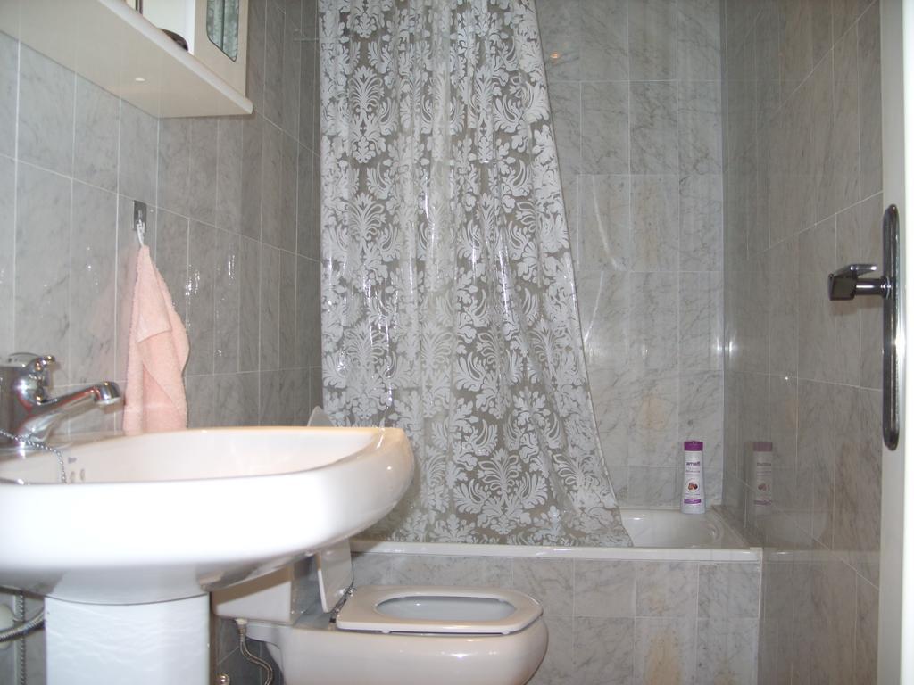 Apt Mijas Costa Arkadia Beach El Faro Marvellous Frontbeach With Stunning Seaviews And Historic Lighthouse 푸엔히롤라 외부 사진